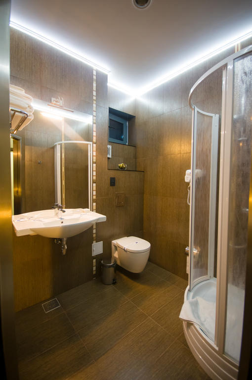 Hotel Aqua Târgu Jiu Chambre photo