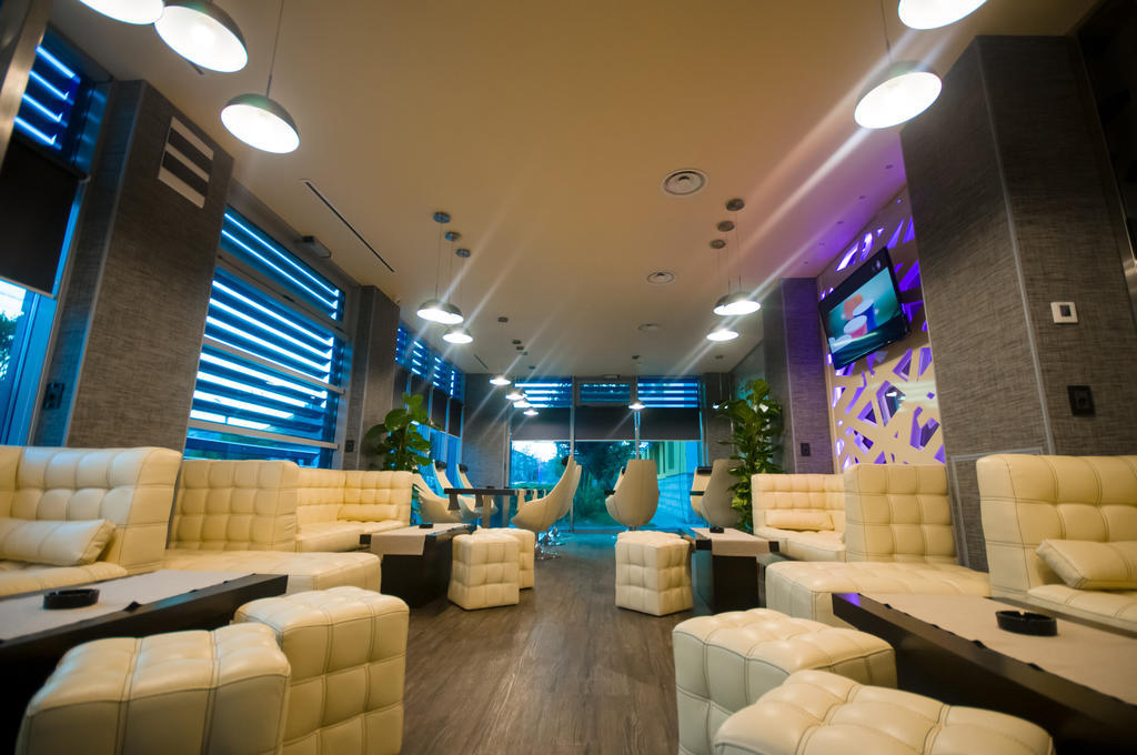 Hotel Aqua Târgu Jiu Extérieur photo